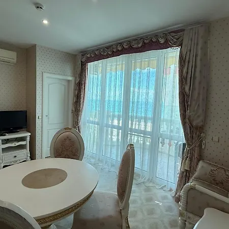 Апартамент В Кк 